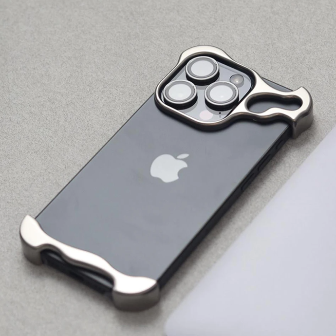 ⁦IPHONE COVER TITANUIM⁩ - الصورة ⁦3⁩